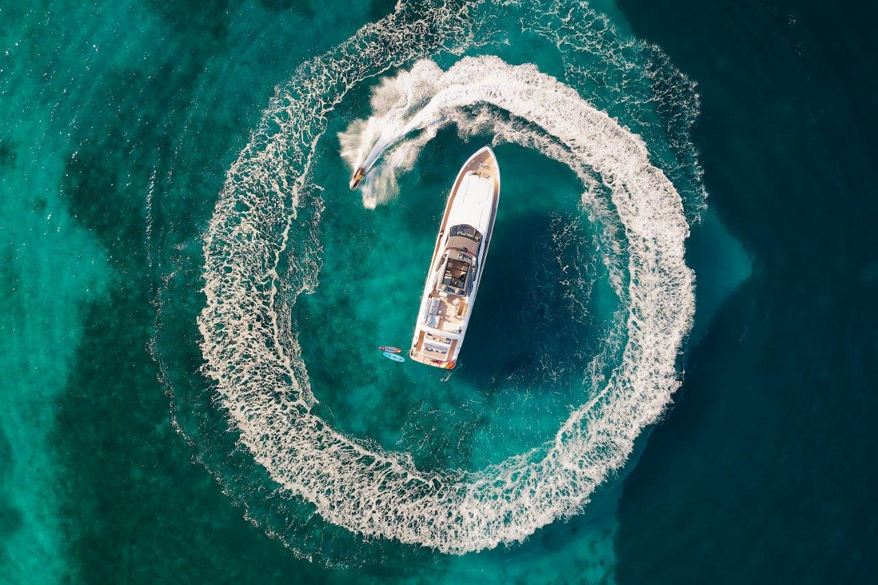 DAMARI motor yacht